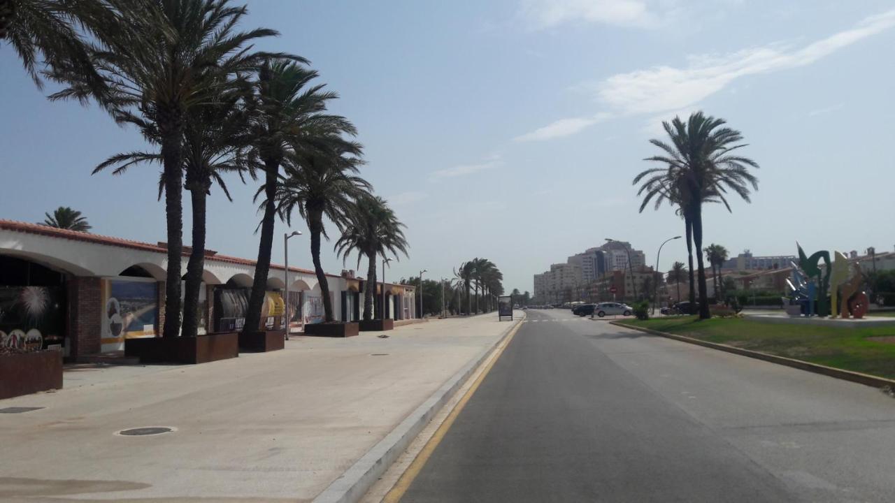Estudio Karina Beach-4 Empuriabrava Εξωτερικό φωτογραφία